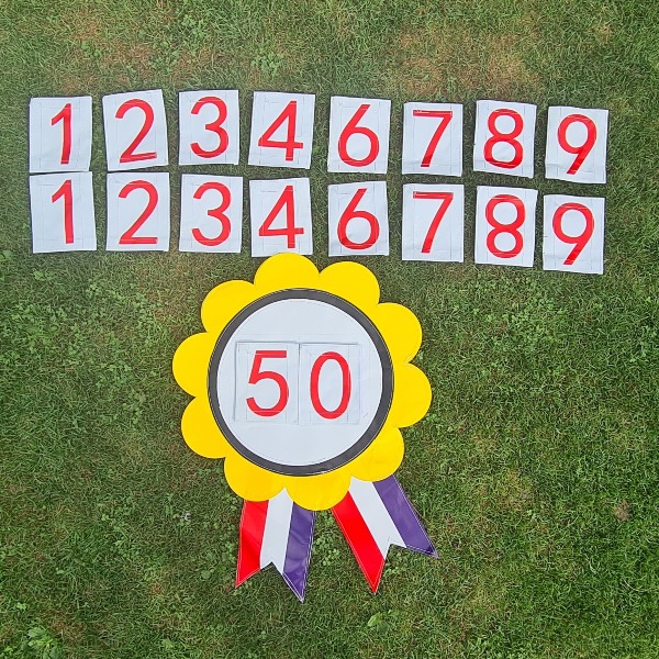 Sarah op Scootmobiel 4m ( Alle leeftijden ) Sarah op Scootmobiel 4m ( Alle leeftijden )